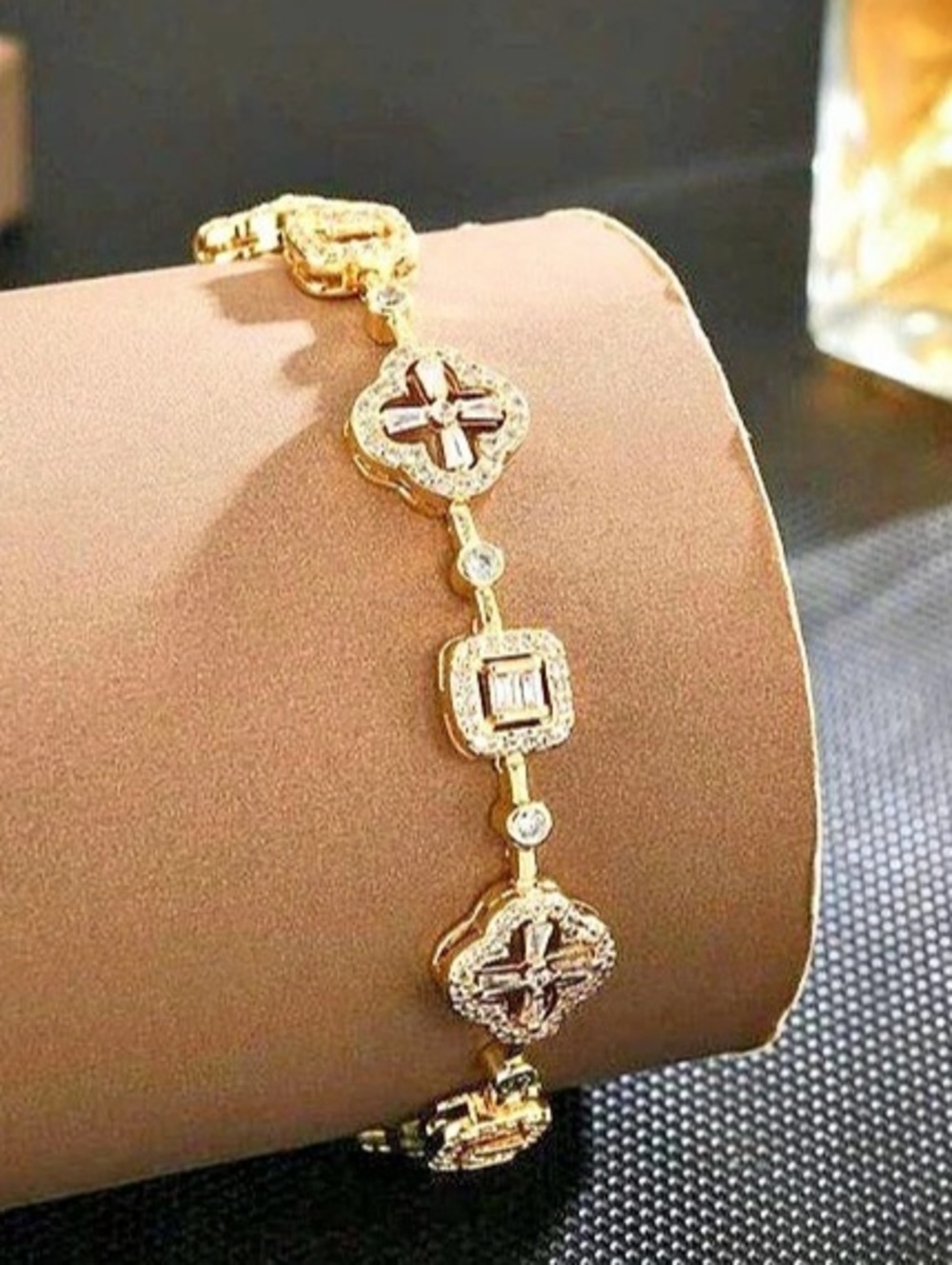 New Cubic Zirconia Bracelet in Gold NWT